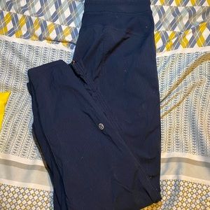 navy blue capris joggers